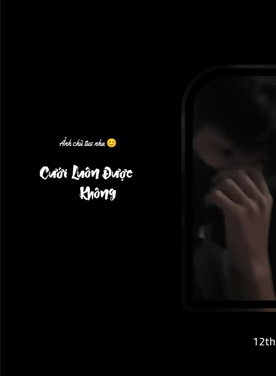 Uống rượu không say Nhưng nào say ánh mắt của em Thoáng hương nhẹ bay Làm ngây ngất nhớ em đêm ngày Ước gì hơn mong có em bên cạnh Cùng em đi đến hết Những tháng ngày về sau Ưu tư muộn phiền vứt mau Cùng anh đi đến bạc đầu Mỗi sáng yên bình Ta thấy tim mình hạnh phúc biết bao Lênh đênh giữa đời sóng xô Chẳng phải lo có anh rồi Dù cho nước chảy đá mòn Nắm tay em đi qua màn mưa Ở đâu anh cũng đón đưa Cho dù thời gian già nua Vẫn yêu em như ngày xưa Lúa kia đã đơm bông Mẹ nói em đã tới tuổi lấy chồng Nghe mà lòng trông mong Cưới luôn được không Trống xập xình bên họ nhà trai Đợi nhà gái đưa em bước qua Cha mẹ cùng nâng rượu vui Chúc cho ta duyên thành đôi Bà con xa đều khen nức nở Gái trai xinh đẹp đôi phu thê Chúng ta sẽ sống bên nhau Đầu bạc răng long Con cháu đông thật đông #xuhuongtiktok #nhachaymoingay #12th12089 #fbtxuhuong #LearnOnTikTok 