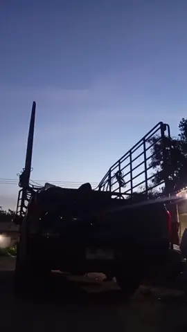 ตอนนี้เจ้าอัญชันเปลี่ยนหลอดไฟเลี้ยวข้างหลังเป็นหลอดไฟเลี้ยวเร็วกระพริบเเฟลชLEDเหลืองส้ม144ชิบ2ข้างเเล้ว