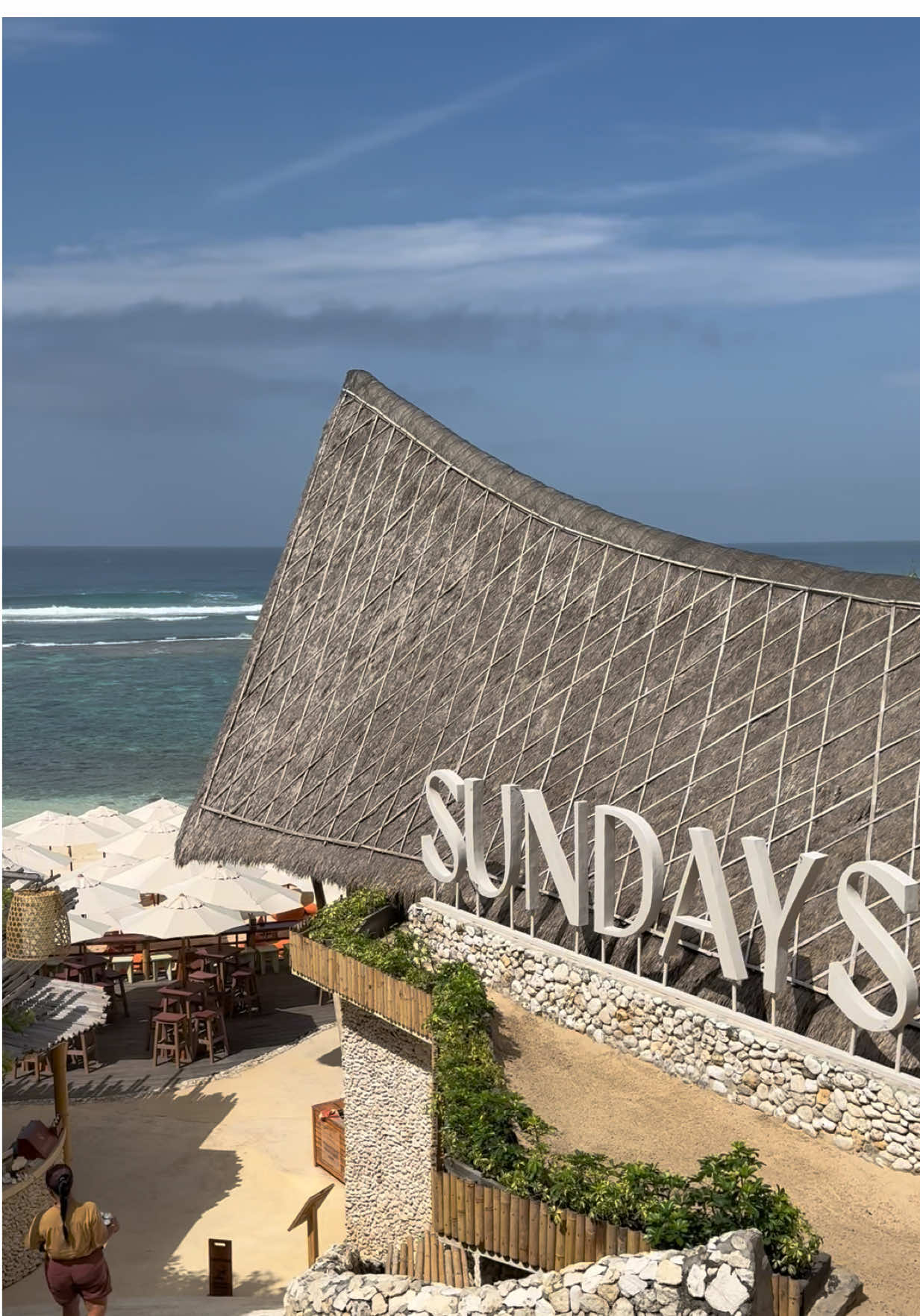 Perfect Day at @Sundays Beach Club #bali #uluwatu #beachclub #fireworks #ocean 