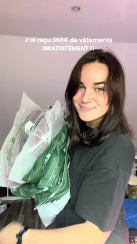 rien que ça !! @Halara_official 🤭🍒