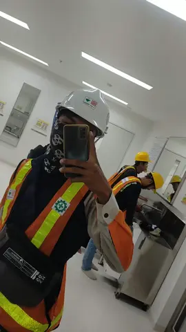 mode cewek Selfi d kaca toilet 😊 #scaffolder  #scaffolding  #kuliproyek👷🏼  #fyp  #fypage 