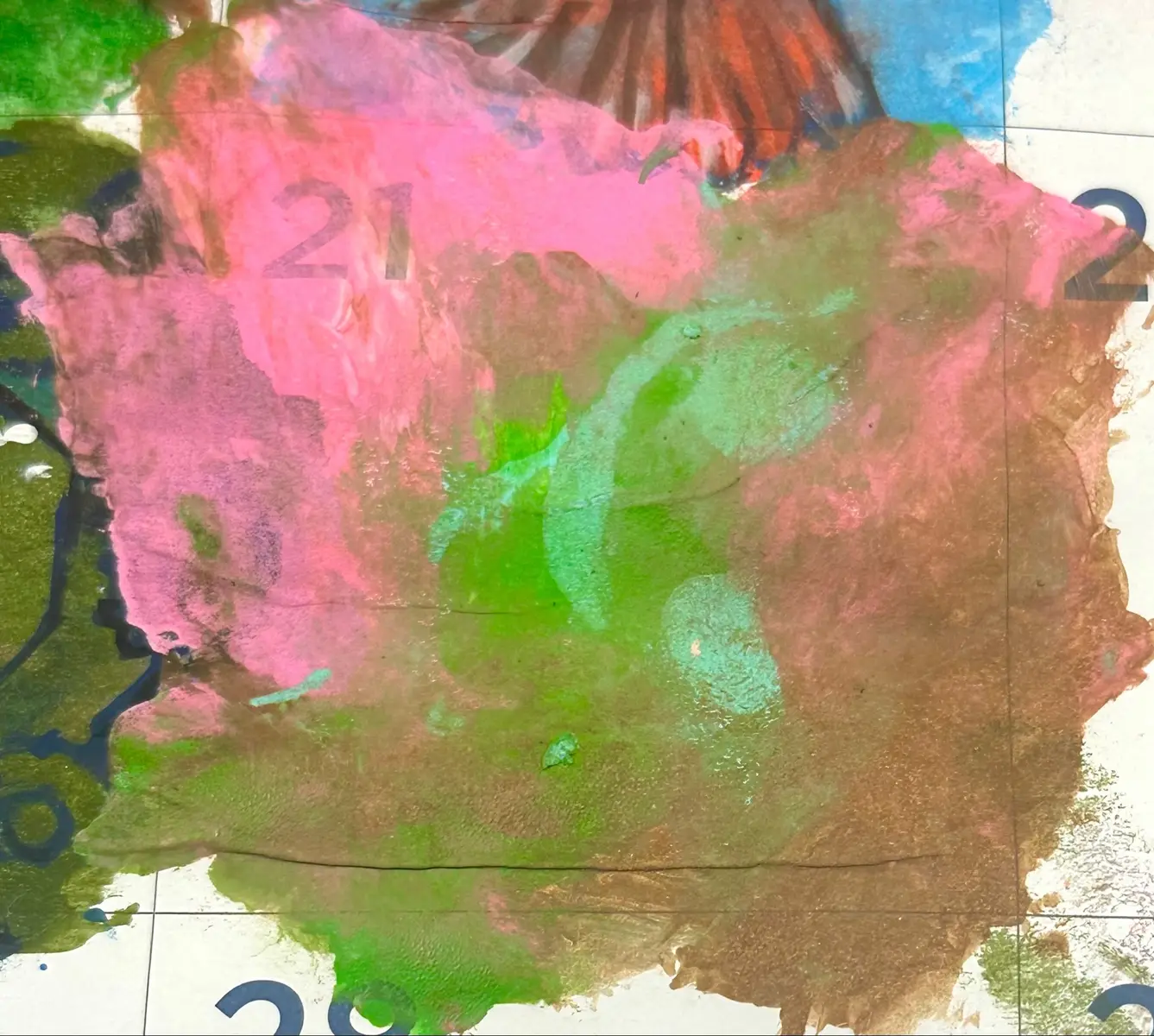 Let your imagination run free!✨ I highly recommend reflecting on how your interpretation relates to your current experiences in life- it may provide you with some wonderful insights! 💕 Feel free to save the image & draw on it.  If you create something- I’d love to see what you discover! #paintgazing #pareidolia