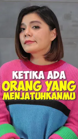 Hal ini mungkin #seringterjadi . Tapi yakin masih mau peduliin omongan sana sini yang berusaha menjatuhkanmu? 😌 #merryriana #tiktokindonesia #samasamabelajar #fyp
