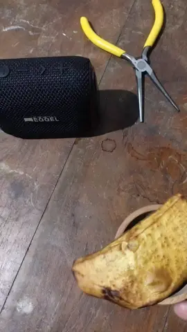 Hujannya awet, siapkan kopi #ngopisantuy #kopi #kopihitam #ngopi #kopipahit 