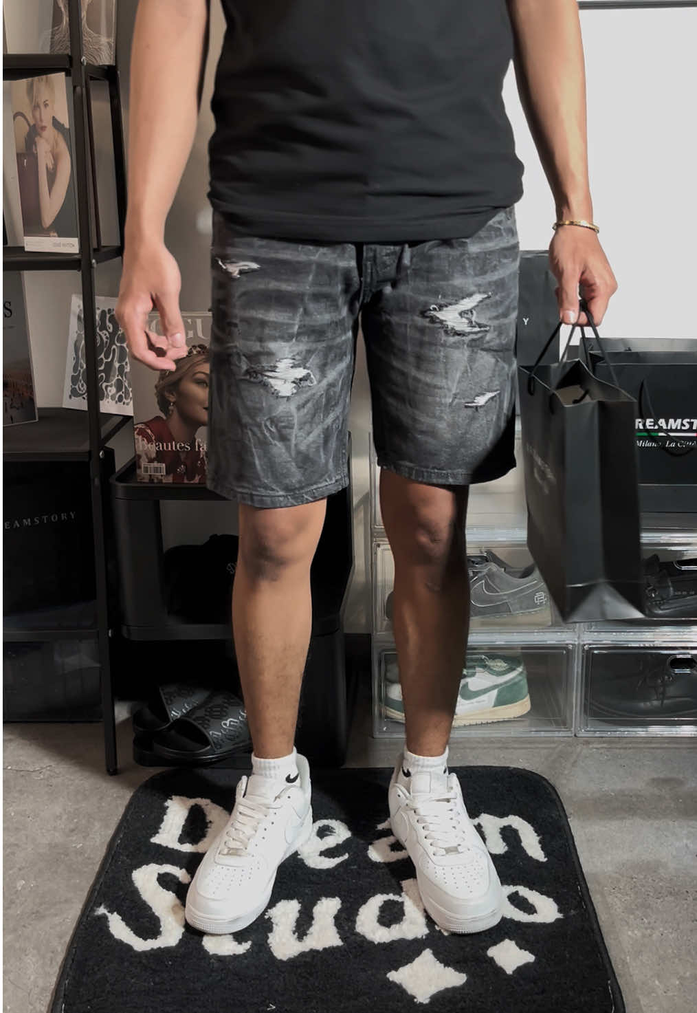 celana pendek yang cocok buat sehari hari🖤😎 #celanapendek #dreamstory 