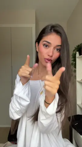 Ootd para un evento de Sephora hoy en Madrid!!! 🤍 Se que os va a encantar el outfit asique os dejo los links por mi otra red social; ineesgaarcia 