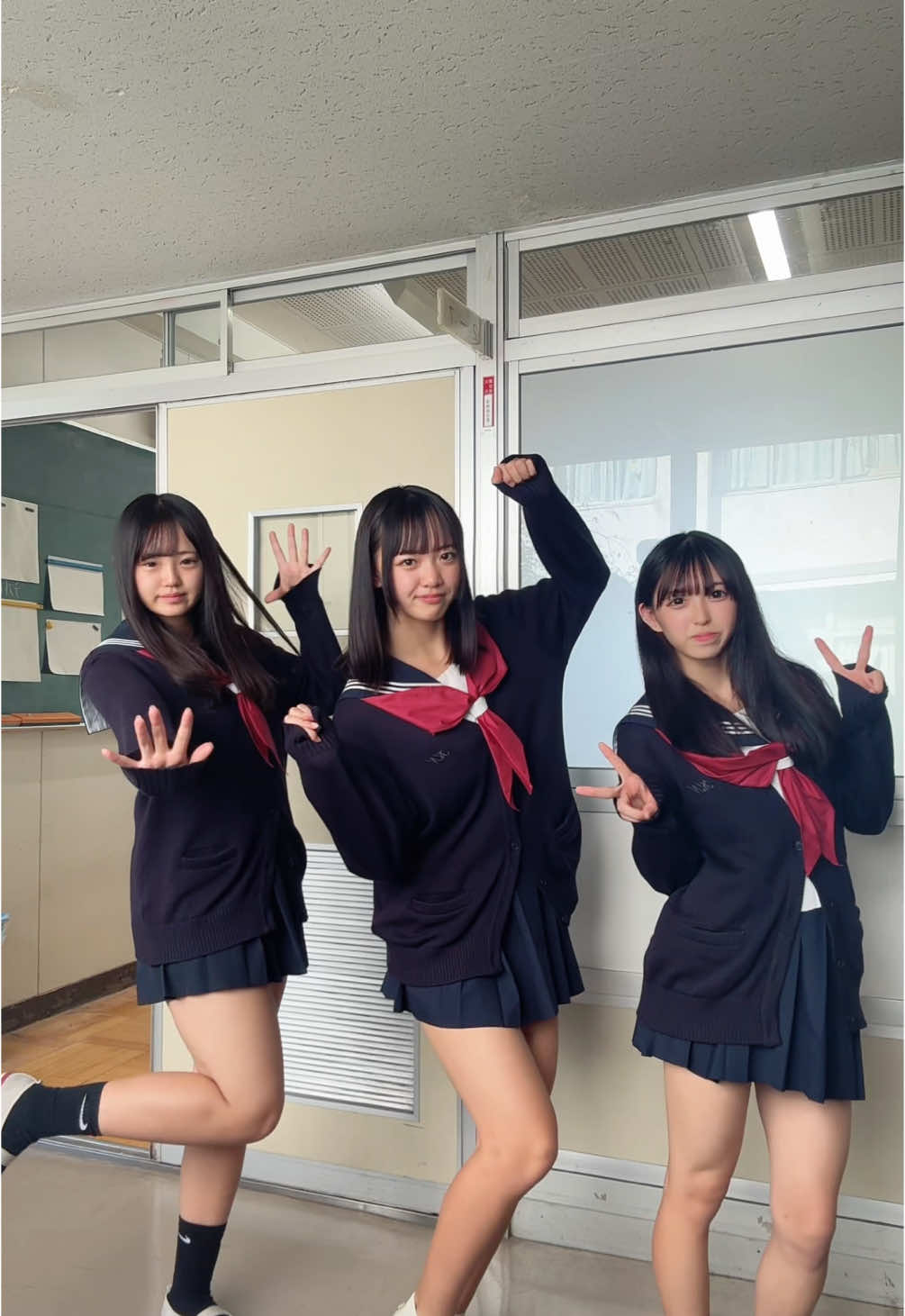 久しぶりのさんにん❤️ ハロウィン楽しみ何やるでしょう😍😍 #fyp #sjk #jk #jkブランド ⁡#おすすめ ⁡