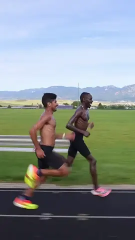 Dlatego są szybcy🙈 #piłkanożna #lewandowski #messi #ronaldo #sport 