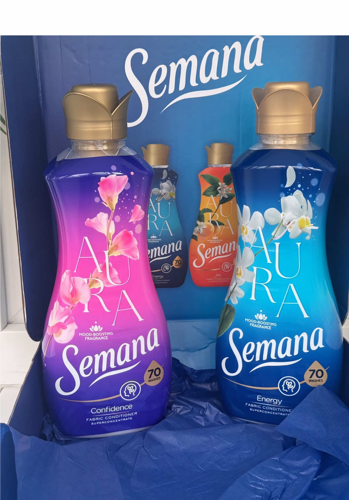 Astăzi am testat noile balsamuri de rufe Semana Aura, cu parfumuri create special să-ți îmbunătățească starea de spirit 🌸 Am încercat variantele Energy și Confidence, și pot să spun că sunt absolut încântată. hainele miros incredibil de bine și parfumul persistă mult timp! 💕 Dacă nu le-ați încercat încă, chiar merită! @Semana @BUZZStore  #buzz_semanaauraro #semanaaura #semanaromania #semanaconfidence #semanaenergy 