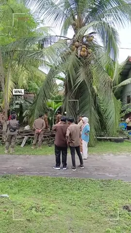 Sehubungan dengan antrian panjang di setiap Stasiun Pengisian Bahan Bakar Umum (SPBU) di wilayah Kota Palangka Raya beberapa minggu terakhir ini, Satpol PP Kota Palangka Raya bersama Tim Gabungan Instansi Pemerintah Kota Palangka Raya melakukan Inspeksi Mendadak (SIDAK) dalam rangka Pengawasan ke Stasiun Pengisian Bahan Bakar Umum (SPBU) Di Wilayah Kota Palangka Raya (Selasa, 21 Oktober 2025).  Dalam kegiatan Inspeksi Mendadak ini, Tim Gabungan menemukan puluhan jerigen ukuran 25-30 liter di rumah warga di Jalan Mahakam yang disinyalir tempat mangkal para pelangsir BBM pada salah satu SPBU terdekat.  Dari hasil data di lapangan ada 56 jerigen, 4 jerigen berisi BBM jenis pertalite. Barang tersebut diamankan di Kantor Satpol PP Kota Palangka Raya untuk di proses lebih lanjut. @Fairid Naparin  @Berlianto Binti @plk_semakinkeren  @pertaminakalteng 