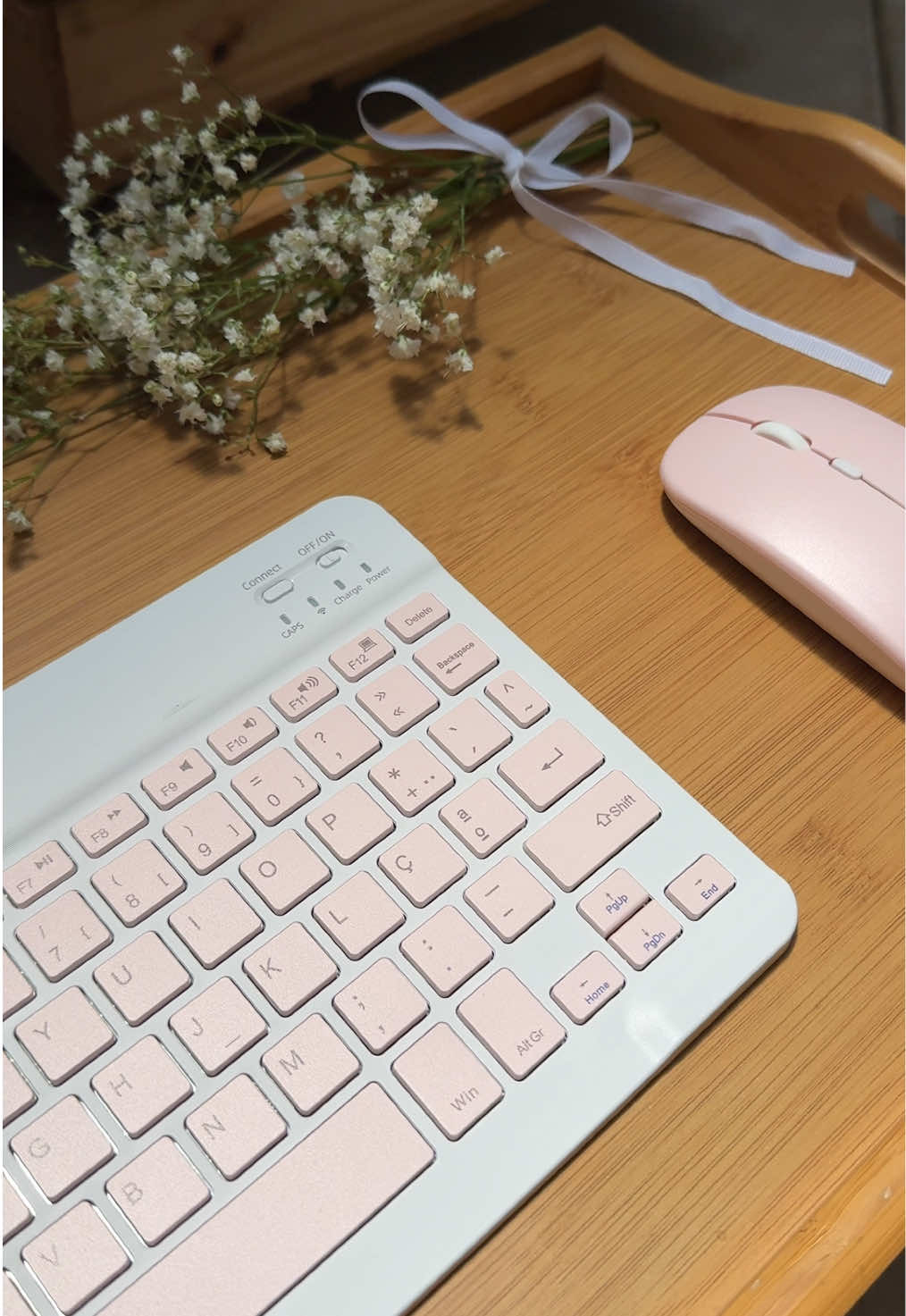✨ Transforme seu setup com estilo e praticidade! ✨ O Kit Teclado + Mouse Bluetooth XTRAD é perfeito pra quem ama tecnologia com design moderno 💻💗 ✔️ Ultraleve e compacto — leve pra qualquer lugar! ✔️ Conexão Bluetooth 3.0 — adeus fios! ✔️ Bateria de longa duração — até 100h de uso contínuo 🔋 ✔️ Teclas silenciosas tipo tesoura — digitação super confortável ✔️ Disponível em preto, branco, azul e rosa, pra combinar com o seu estilo 🎨 💥 De R$139,97 por apenas R$44,99 🚚 Frete com desconto e entrega rápida! 🛒 Garanta o seu agora — o estoque voa!  #tecladobluetooth #tecladogamer #tecladoemouse #setupinspiration #setupgaming 