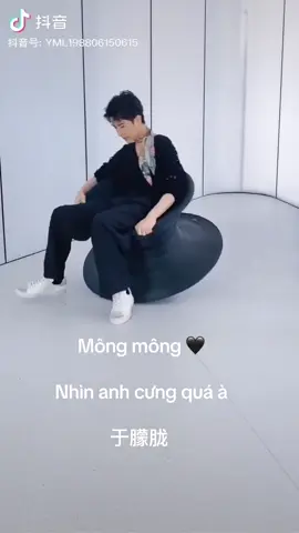 Nhìn anh cưng quá à. Nhìn ngắm anh Lung mới thấy anh thật đẹp, hiền từ và chăm chỉ làm việc, luôn cố gắng mỗi ngày.  Thương anh lắm luôn. #于朦胧  #alanyu  #于朦胧楼摔事件 #yumenglongfallingevent #yumenglong 