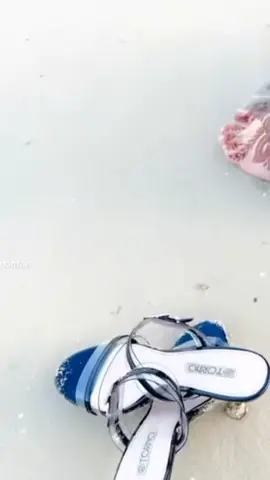 #ليبيا هو انا زعلتك في حاجه انا مصمم مش ماشي قبل ما تتكلم قبل ما اعرف في ايه انا ضايقتك طب قلت حاجه ما تتقالش مش ماشي ولا سايبه تمشي 💑،،،،،،،،،،،،،🚶