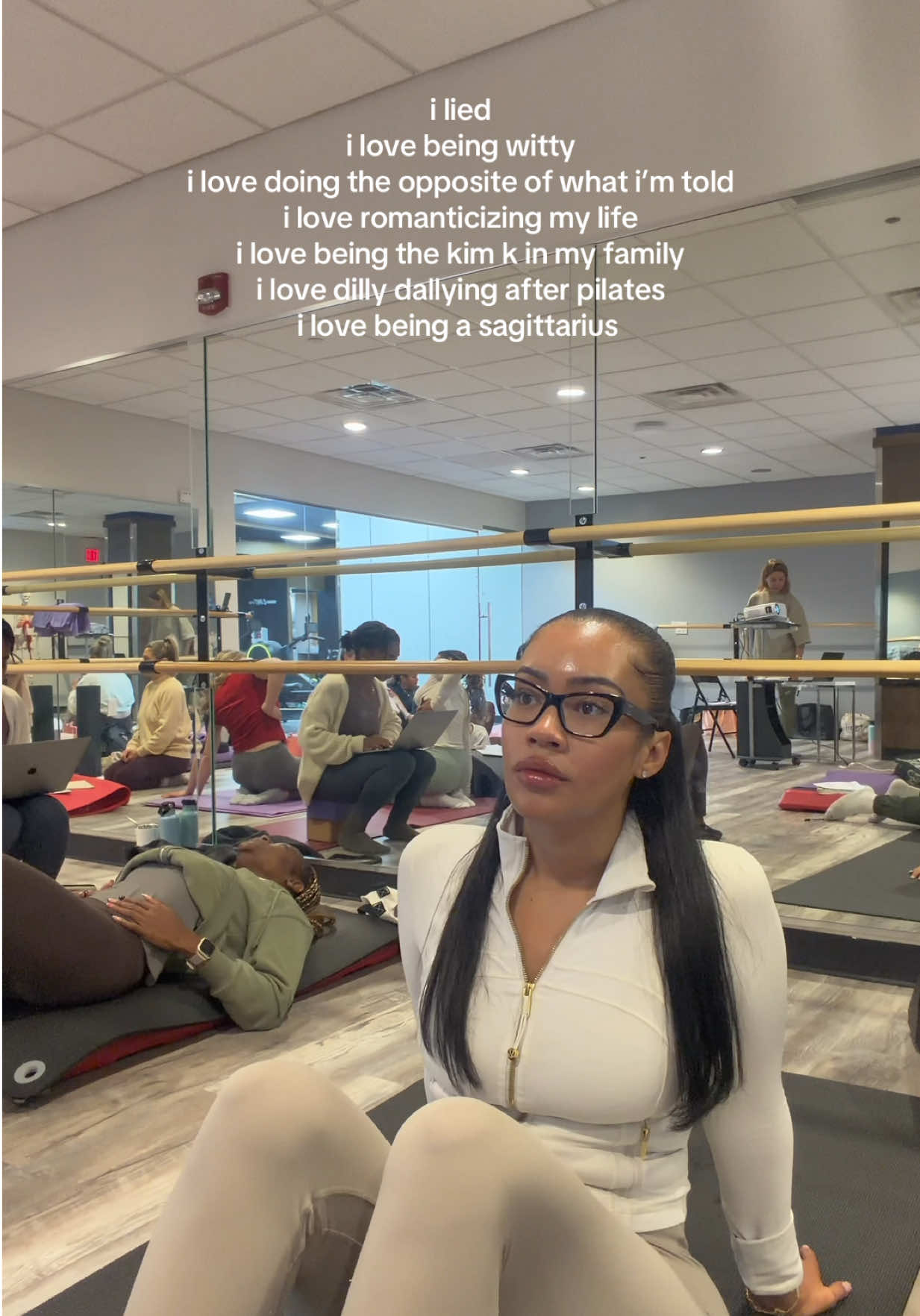 dilly dallying after pilates is my fav ✨ #pilatesinstructor #pilatesinstructortraining #pilateslovers 