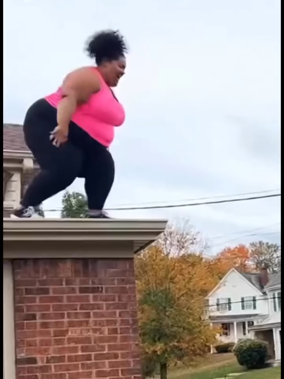 she tried 😆 #sora2 #ai #aigenerated #aifunnyvideos #comedy 