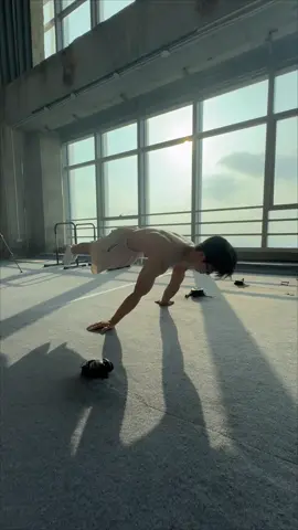 Kỷ luật và kiên trì mới tạo nên thành công 💪 #calisthenics #luyentap #dongluc #gym #xuhuong 