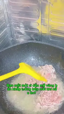 Trợ thủ đắc lực cho căn bếp đây rồi! Tấm chắn dầu mỡ giúp việc nội trợ nhàn tênh, bếp luôn sạch bóng. Chiên xào thoải mái không lo văng bẩn. #giadung #tienichnhabep #tamchandaumo #dodungnhabep #bepsach #nauan #vesinhnhacua 