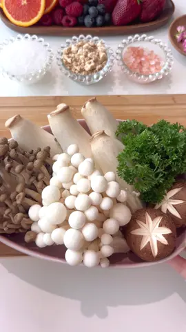 กินเจปีนี้ไม่น่าเบื่ออีกต่อไป เพราะ KCG มีผลิตภัณฑ์เจให้เลือกเยอะมาก สามารถนำไปครีเอทเมนูใหม่ๆ ได้ตามใจอีกด้วย ไปหามาลองกันน้า #kcgกินเจไม่จำเจ #เทศกาลกินเจ