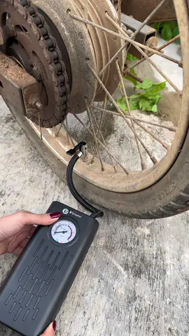 Máy bơm tự động dùng pin sạc bơm xe máy ô tô xe đạp và banh bóng #maybomxemay #maybomoto #maybomsacpin #maybomtudong #lytrainghiem 