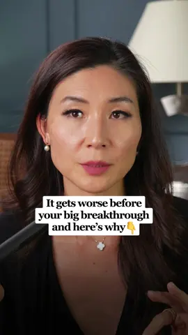 👇 If life feels heavy → your breakthrough is closer than you think. Here’s why… ⚡ You’re breaking through old consciousness. ⚡ The dark, heavy parts rise up one last time. ⚡This could be: Guilt. Fear of criticism. Fear of success. 🚫 Most mistake this as failure. 🚫 They slow down or retreat. 🔥Nooo!! You’re meant to: ➡️ Push the accelerator. ➡️ Move through the fear. This is just your old self collapsing so your next timeline can emerge. ⚡ Comment “𝐐𝐔𝐀𝐍𝐓𝐔𝐌” for my free masterclass where I’ll show you how to collapse timelines and alchemize breakdowns into breakthroughs.