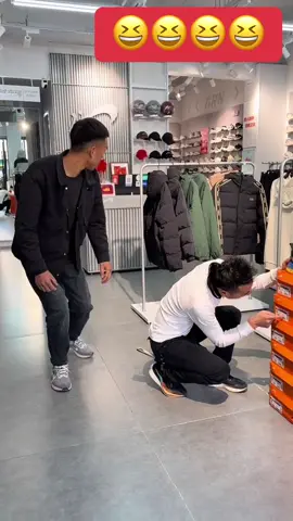 🤭🤭😆😆#xuhuong #giaitritiktok #ilovetiktok #1millionviews #haihuoc 