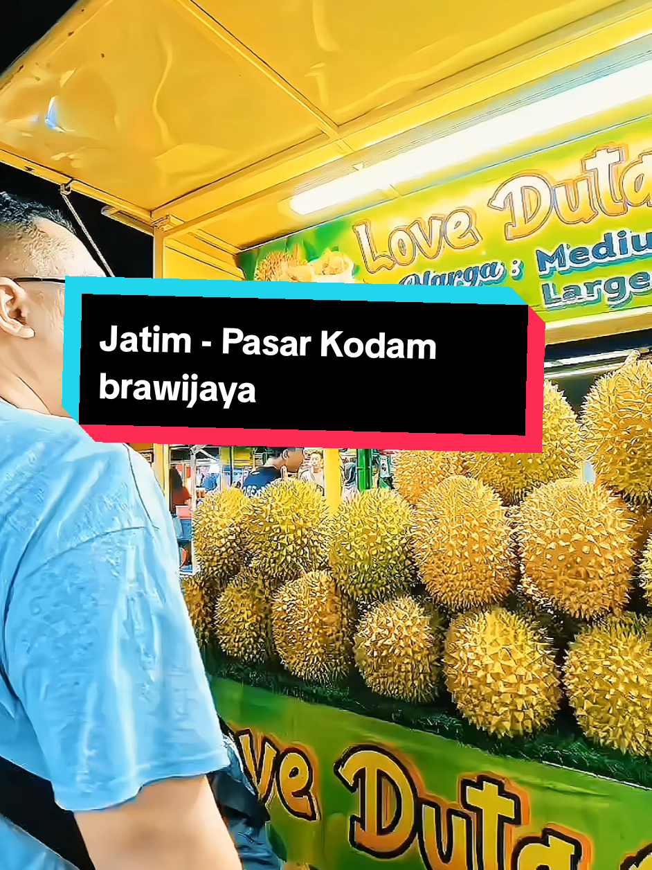 Eksplor Surabaya gak cukup cuma sehari! 😍 Mulai dari kulineran malam di Kodam Brawijaya 🍢🍜 yang bikin perut bahagia, sampai staycation hemat di RedDoorz  Mau liburan santai tapi tetap hemat? Yuk, cobain juga combo seru ini — kuliner + staycation bareng RedDoorz! ❤️ #RedTRavelers #BukaSemuaPintu #RedDoorz  #Wisatasurabaya #wisatajatim