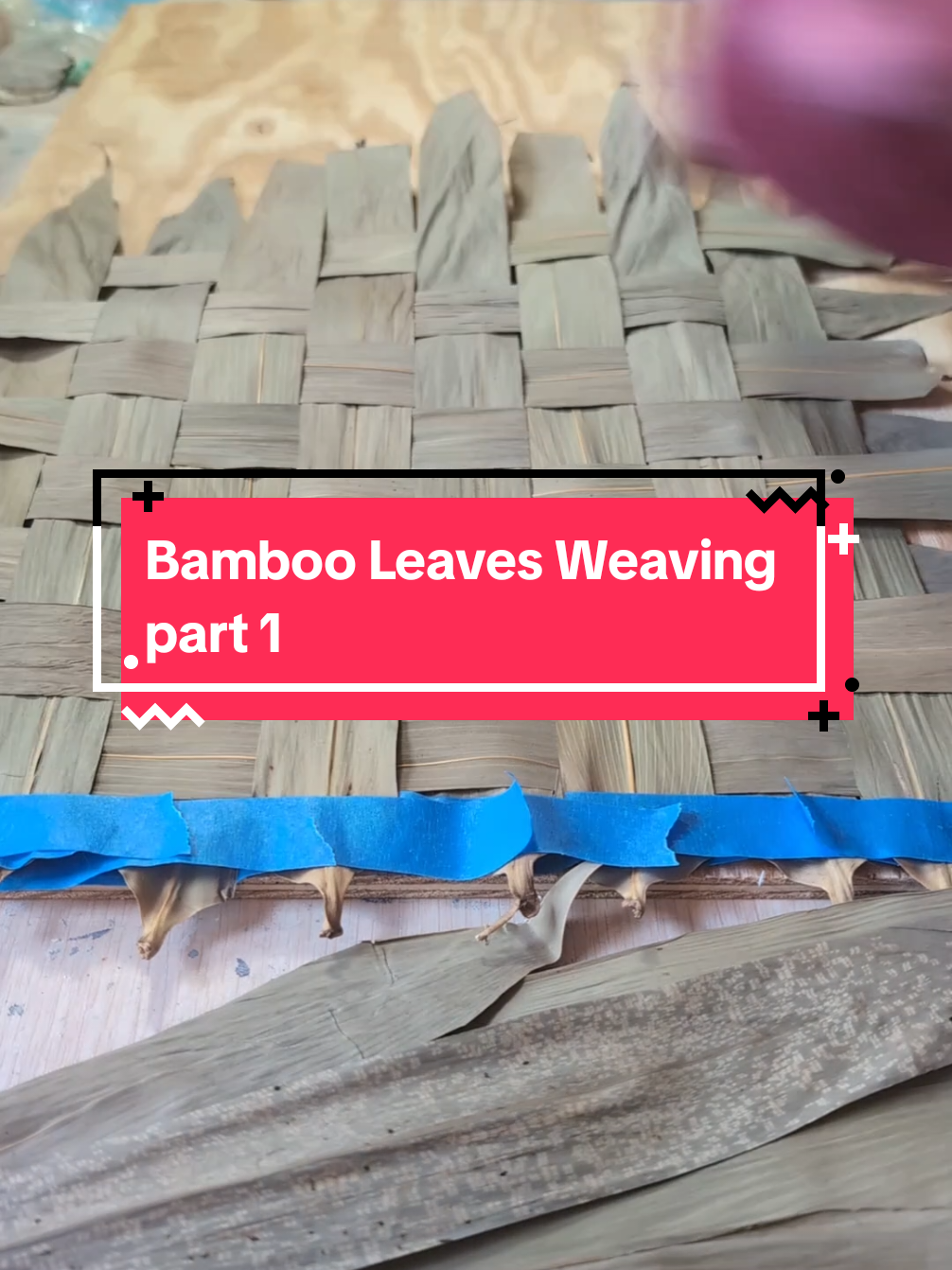 Weaving with bamboo leaves to create a sample for my fiber art class. Trying to pull every opportunity to learn and feed my own art practice while also giving myself the opportunity to fulfill the requirements of the projects I assign in class. I'm always trying to stay in touch with the feelings and processes of being a student, so that I can better relate to them when I teach. Working in the processes that I teach builds a better foundation for communication and connection. #art #artist #weaving #fiberart #artprocess 