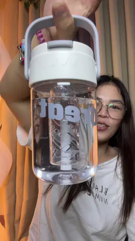 Water bottle or portable water bottle, good quality , durable and leakproof.  #waterbottle #kidswaterbottle #waterbottleforkids #kidscup 