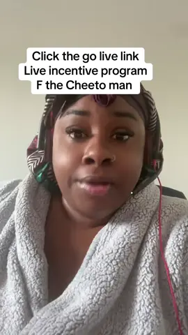 Yall pls click the damn button #LIVEIncentiveProgram #MakefriendsLIVE #PaidPartnership 