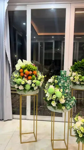 🌸 Sắc hoa – Hương rượu – Vị tình yêu 
