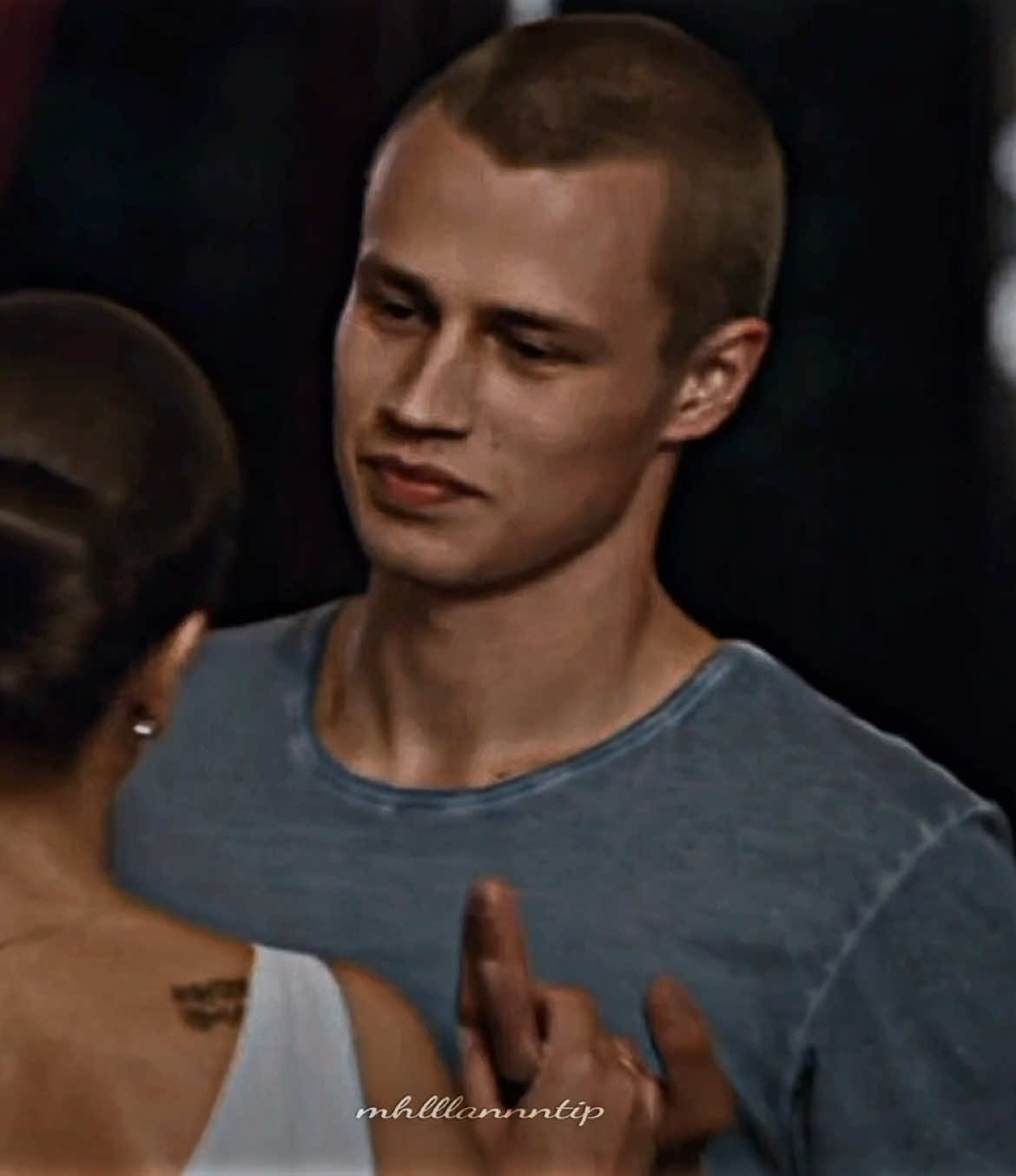 Всё, щук, вешайся…🙉#антонантипов #молодежка #антипов #антиповмолодежка #мульёнбульон 