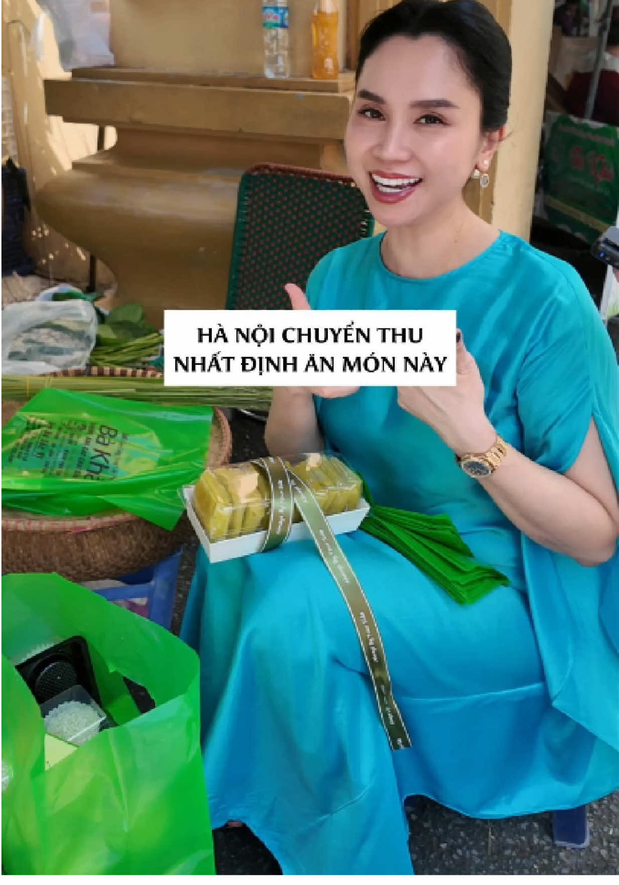 Mùa Thu Hà Nội thưởng thức món cốm đặc sản 💚 #Linhdangfeo #làngnghetruyenthong #TuhaoVietNam #LàngCốmVòng