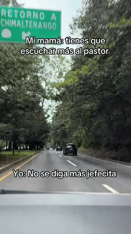 Escuchemos al pastor… pero de la cumbia!! Subaleeeee 🎶🎧🎤 #Cumbia #jefecita #guatemala #viaje #fyp 