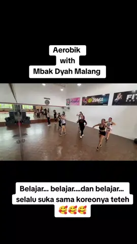 Aerobic with Teteh Dyah Malang 🔥🔥🥰🥰#ajenginstrukturjember #fyp #ajenginstrukturaerobik #aerobicjember #instrukturaerobikjember 