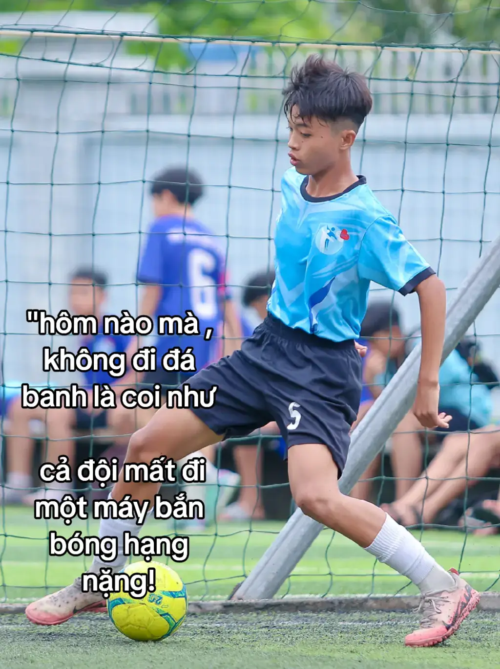 hôm nào mà , không đi đá banh là coi như cả đội mất đi một máy bắn hạng nặng!#xh #xhtiktok #xhhhhhhhhhhhhhhhhhhhhhhh #football #bongdaphui 