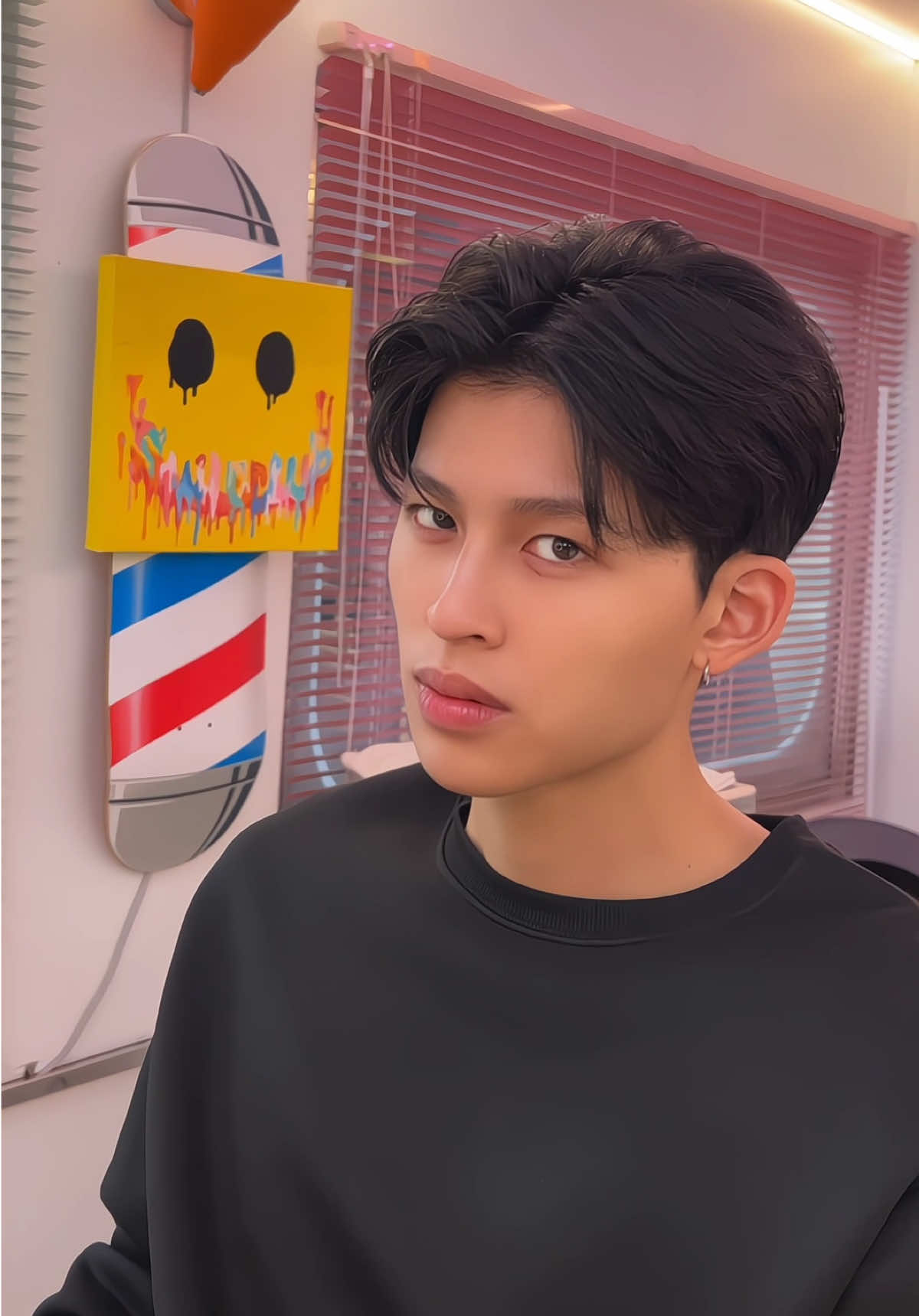 ความเปะของคุณธี 😎 @ppnaravit #ลูกค้าหล่อ #kabombhair #haircut #hairstyle #fyp 