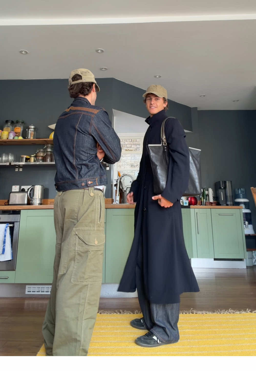 Londonnnn @ffffffffinn 