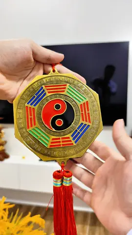 Gương bát quái phong thủy #phongthuytamlinh #hunglamdecor #guongbatquaitreotuong #guongbatquaihophu #trangtrinhacua 