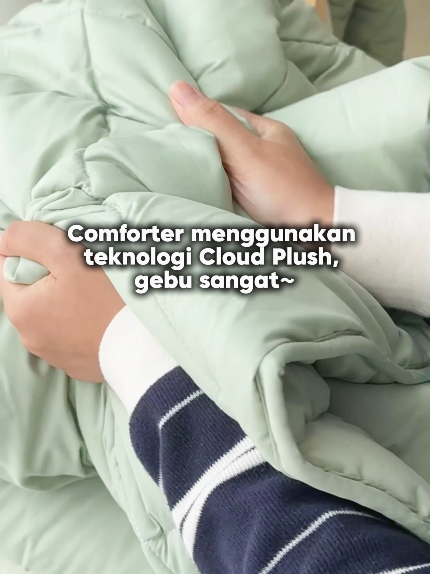 AKEMI Colourkissed Collection cadar plain classy, 100% MicroXT, 700TC, lembut, sejuk & tahan lama dalam pilihan warna moden. 🌈🛏️