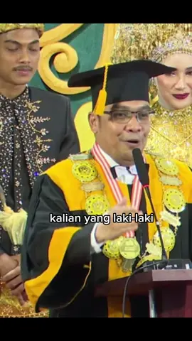 KASIH TAUU PRIA PRIA ITU PAK DIRR  #wisudapnl 🫡 
