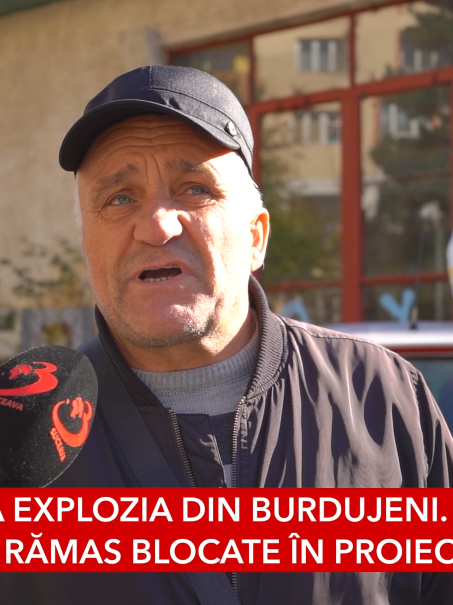 În contextul exploziei blocului din București, cartierul Rahova, ne amintim și de explozia blocului din cartierul Burdujeni, care a avut loc acum 3 ani. Incidentul s-a soldat cu moartea proprietarului apartamentului în care s-a produs acumularea de gaze, rănirea a altor 3 persoane și evacuarea a 28 familii care locuiau în bloc.