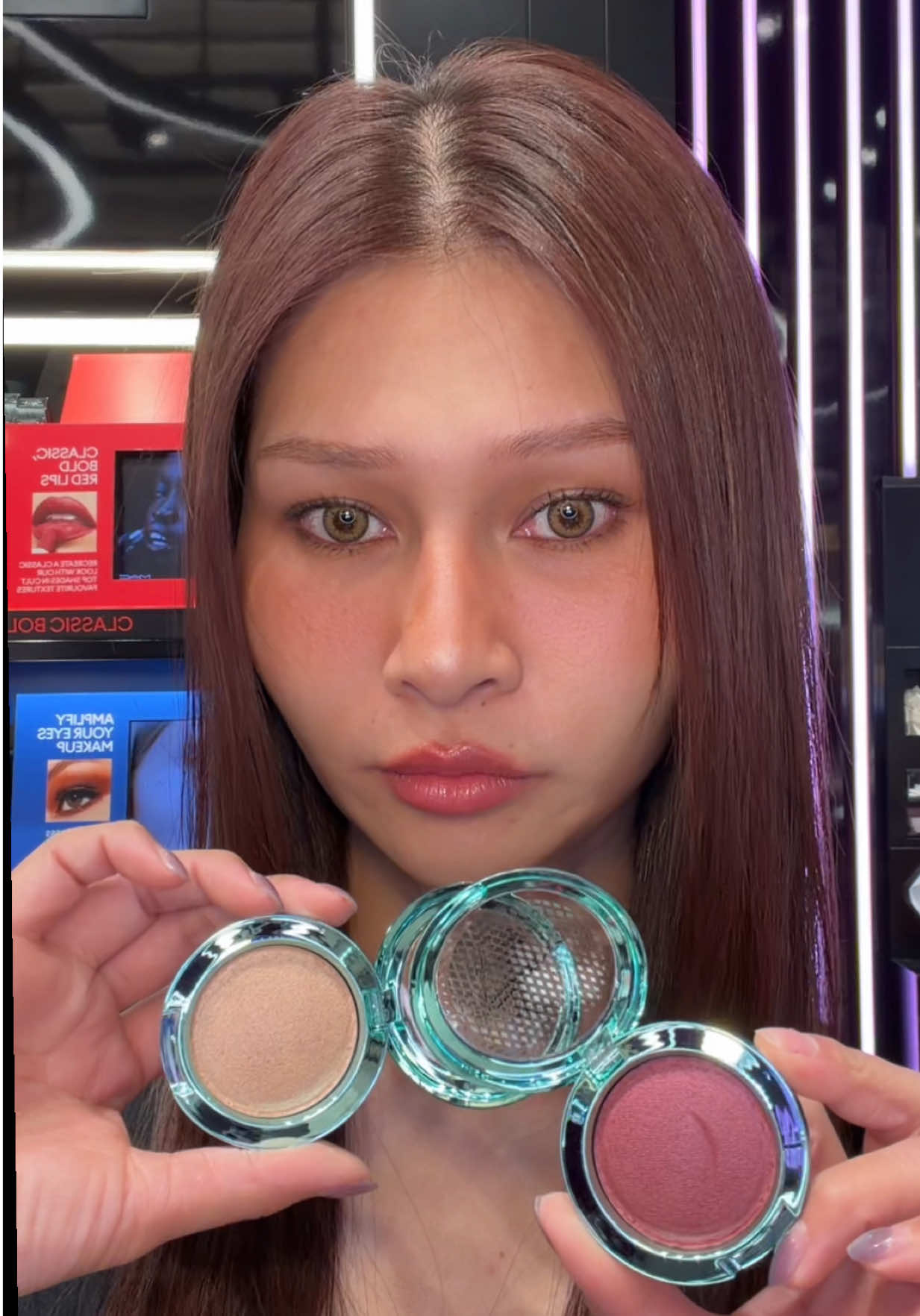 M•A•C NEW Bounce & Gleam Highlighters จาก Holiday Collectio  @maccosmeticsthailand @maccosmetics  #GIFTMAC #MACVibesTH #MACArtistryTHFY26 #MACArtistThailand #MACCosmeticsThailand
