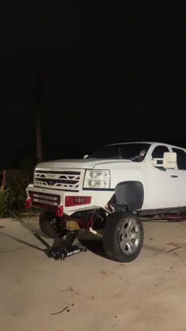 The gas truck got a makeover this weekend! Do we cam it?  Thanks to @maXpeedingrods for the deep impact socket set and some drilled and slotted rotors!! #foryoupage #trucktok #chevy #showtruck #foryou 