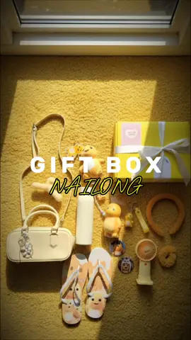 NAILONG LAGII, STOK BENER