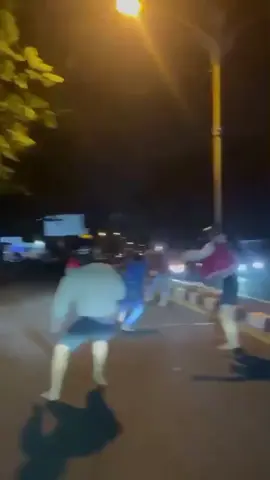 yang ganteng aj ak perna kejar sampe masuk gang 🥵🥱#fypシ #cemen #kacung #fypシ @𝑻𝑨𝑵𝑮𝒁𝒁🌊⚔️ @𝙁𝘼𝙉𝙕𝙕 