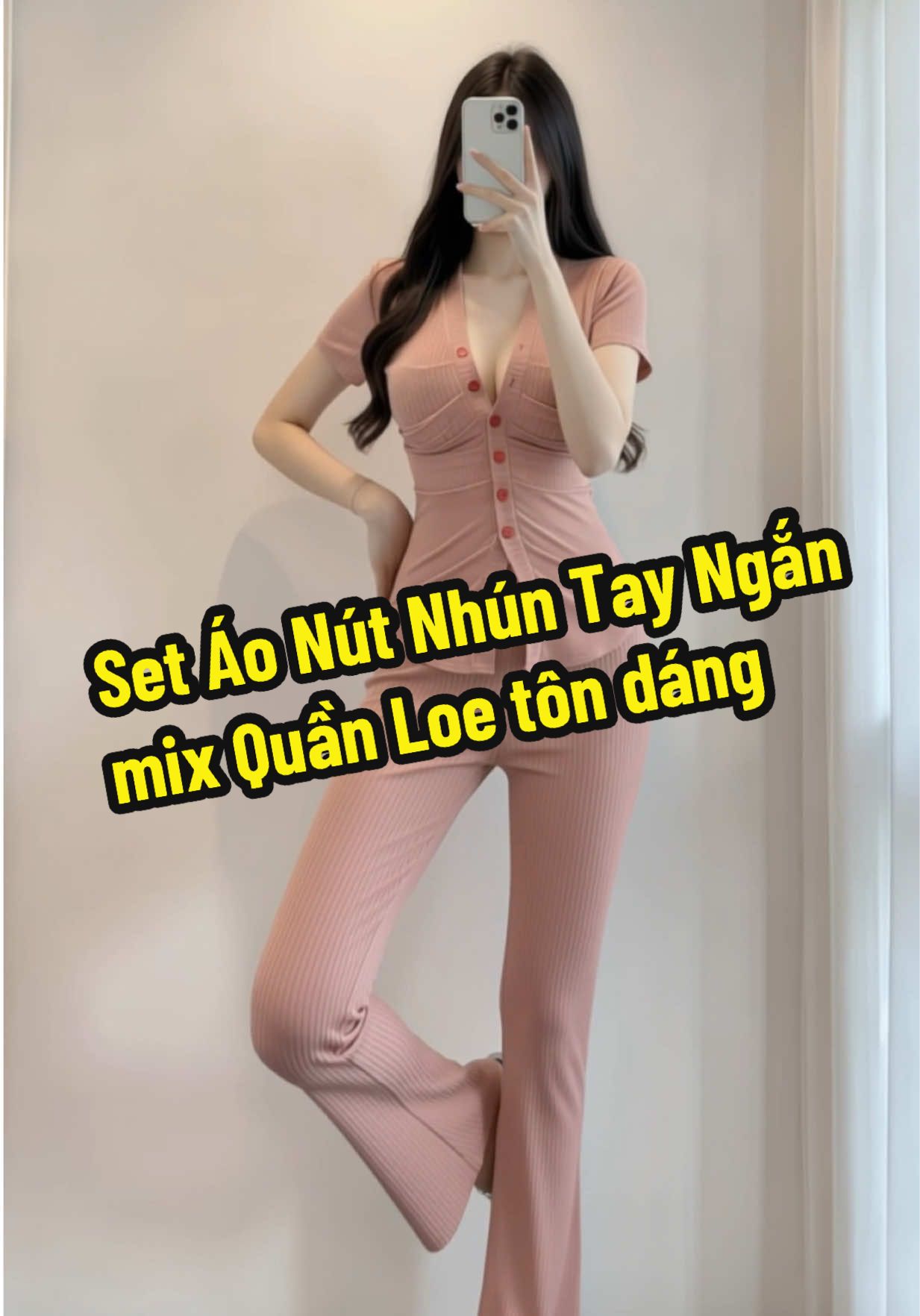 Bà nào mặc set này là mê luôn 💕. Set Áo Nút Nhún Tay Ngắn Quần Loe tôn dáng #homnaymacghi #thoitrangnu #outfit #outfitoftheday #FashionTikTok 