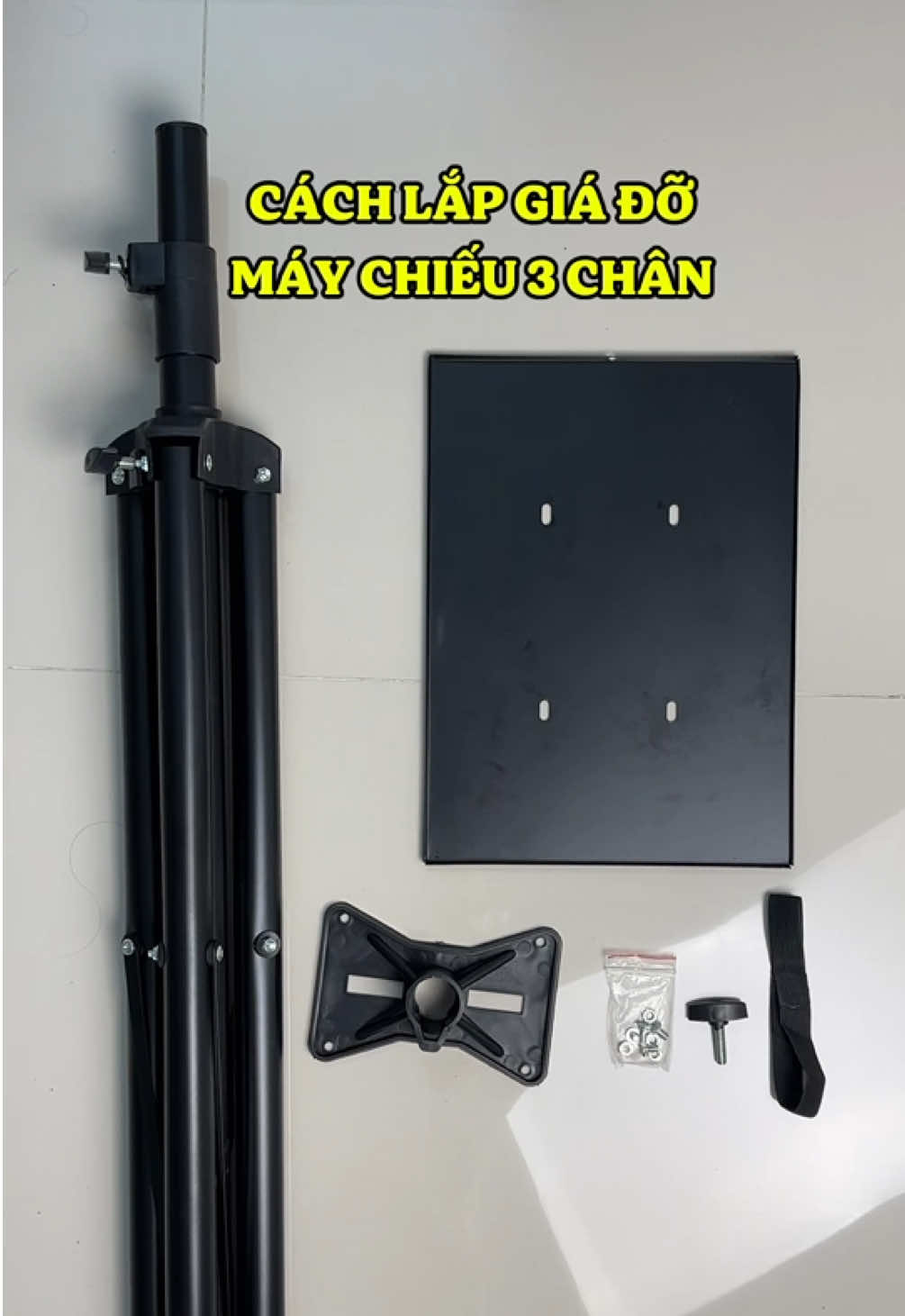 Giá đỡ máy chiếu cực chắc chắn, cao đến 1m8 dành cho các bác yêu tiếp tục về hàng rồi đâyyy #maychieu #giadomaychieu #maychieumini #fyp #phukien 