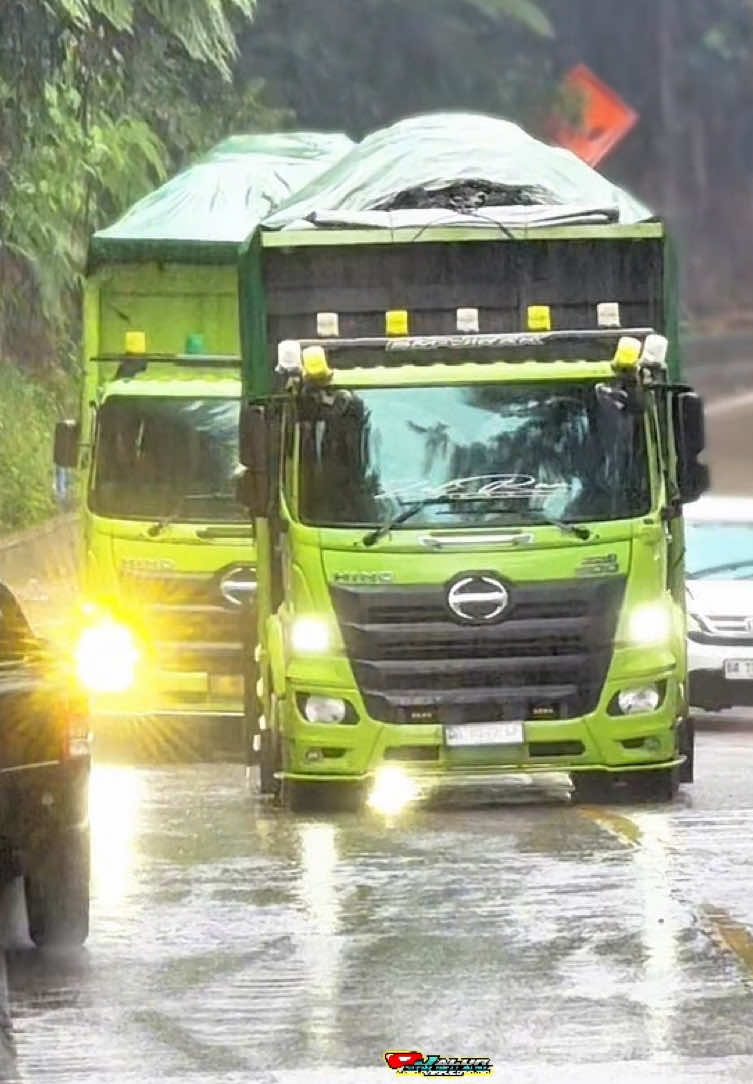 Pasukan muatan gunung#jalursitinjaulauikid #fyppppppppppppppppppppppp #fypシ゚ #fypviralシviral #fypdong 