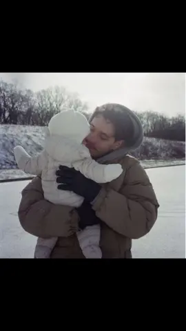 am i a girl, yes, did i post a video about wanting to be a father, also yes, #father #dad #cantwait #daddyissues #daddy 