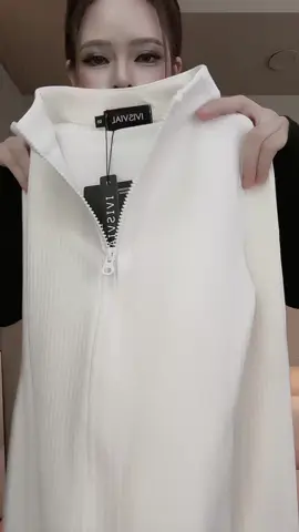 Tham gia buổi LIVE của chúng tôi để nhận nhiều khuyến mãi độc quyền!